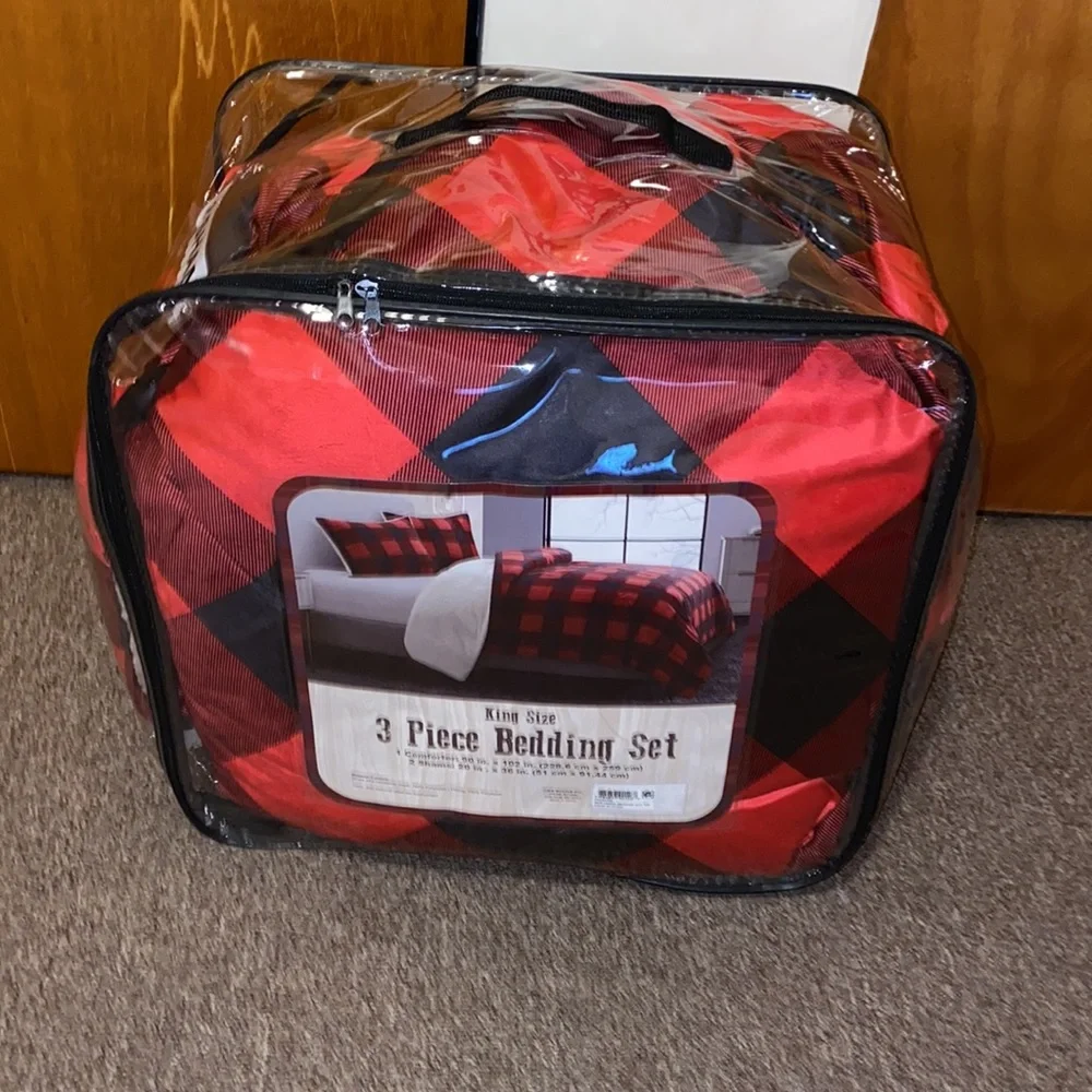 ❤️🤍🖤♥️ NWT King Size 3PC Plaid Bedding Set